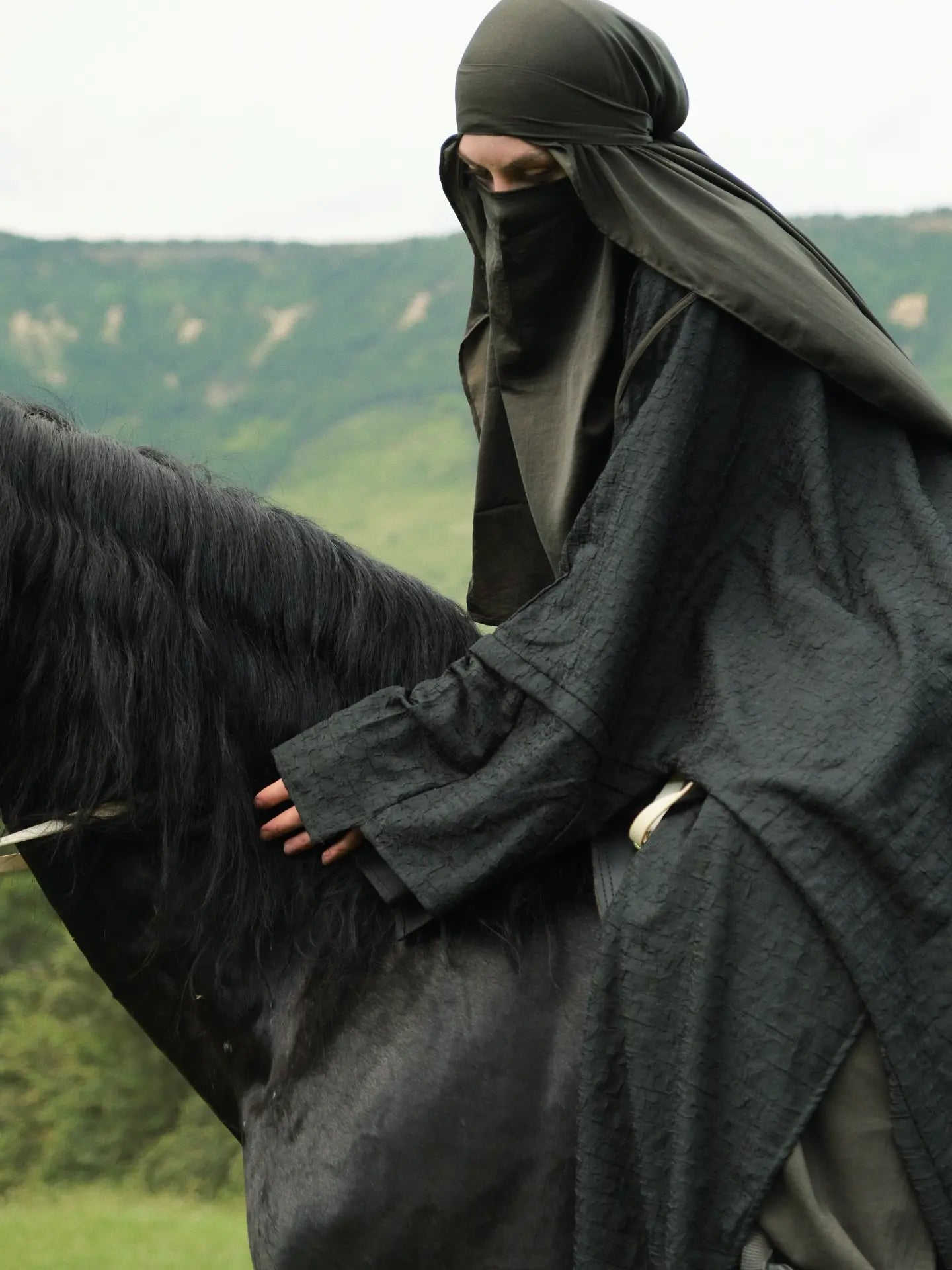 Set Fārisah (abaya and oversized pants) Vert