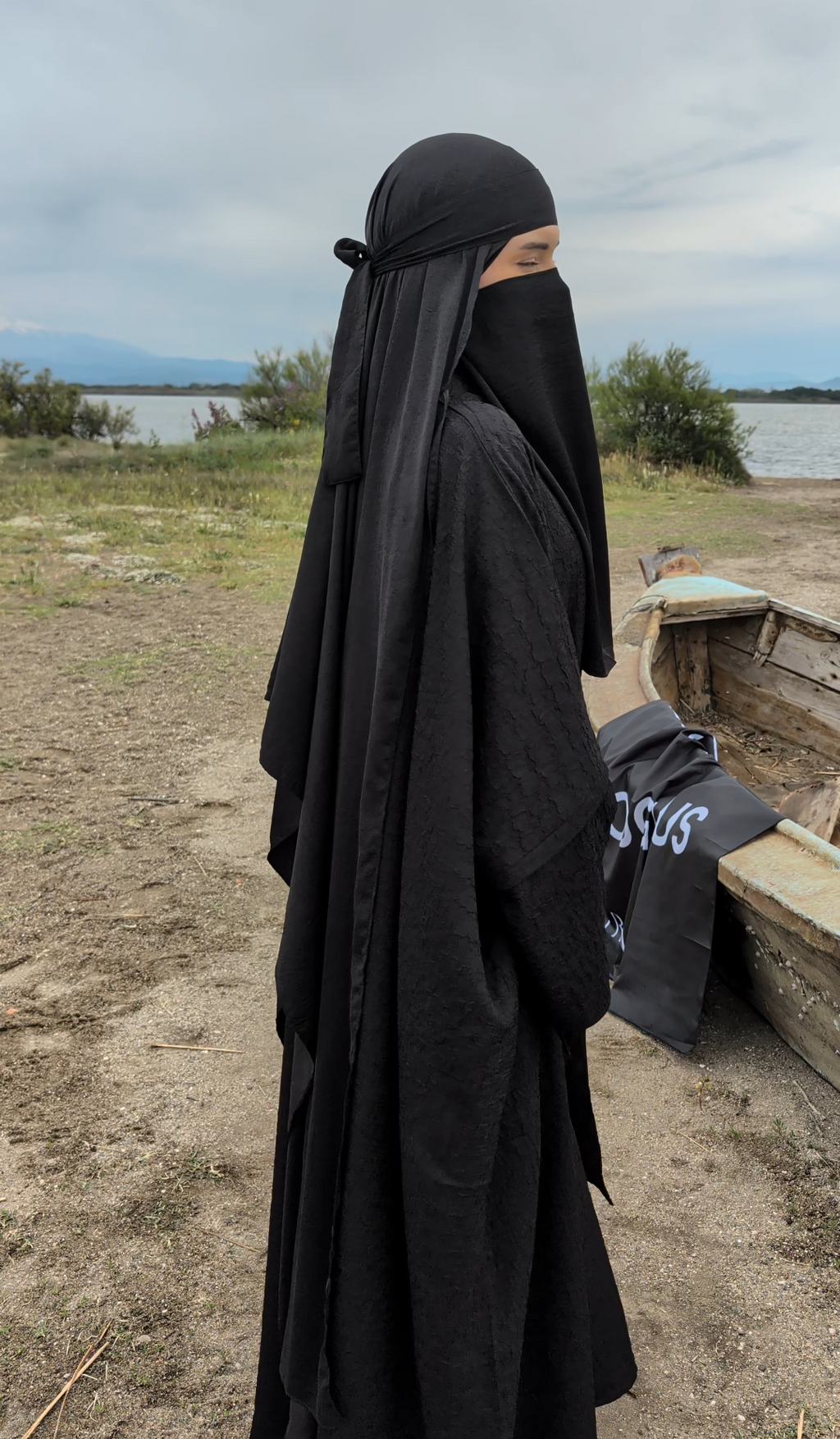 Set Fārisah (abaya and oversized pants)Noir