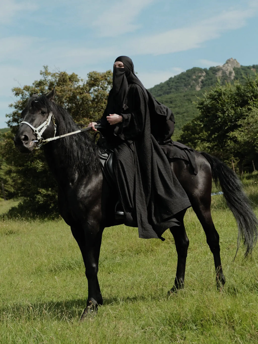 Set Fārisah (abaya and oversized pants)Noir
